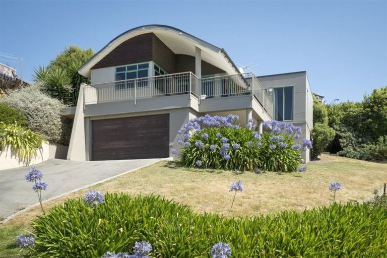Photo of property in 141b Moncks Spur Road, Redcliffs, Christchurch, 8081
