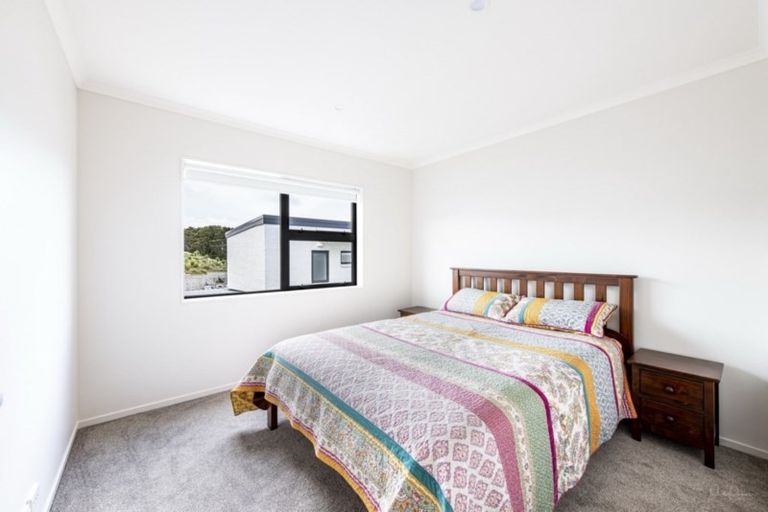 Photo of property in 45 Eugenia Rise, Totara Heights, Auckland, 2105