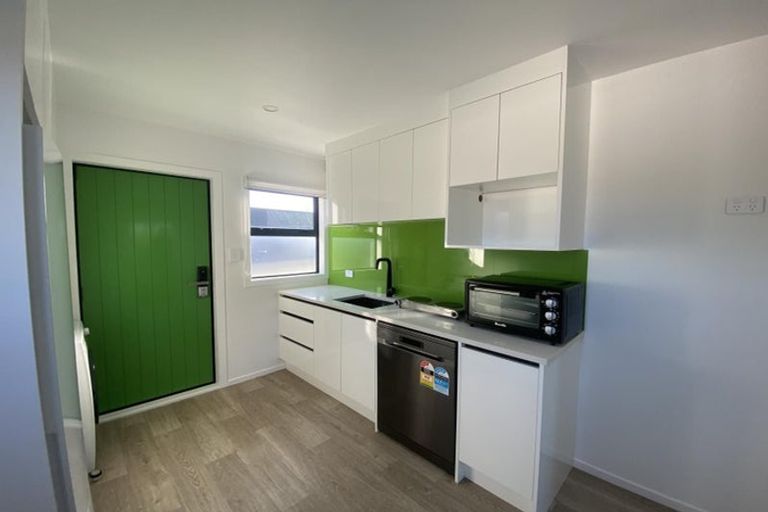 Photo of property in 7/19 Milton Road, Orewa, 0931