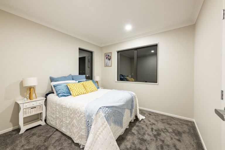 Photo of property in 198 Ridge Road, Howick, Auckland, 2014