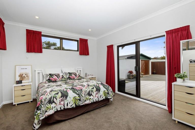 Photo of property in 51 Bonnie Glen Crescent, Ebdentown, Upper Hutt, 5018