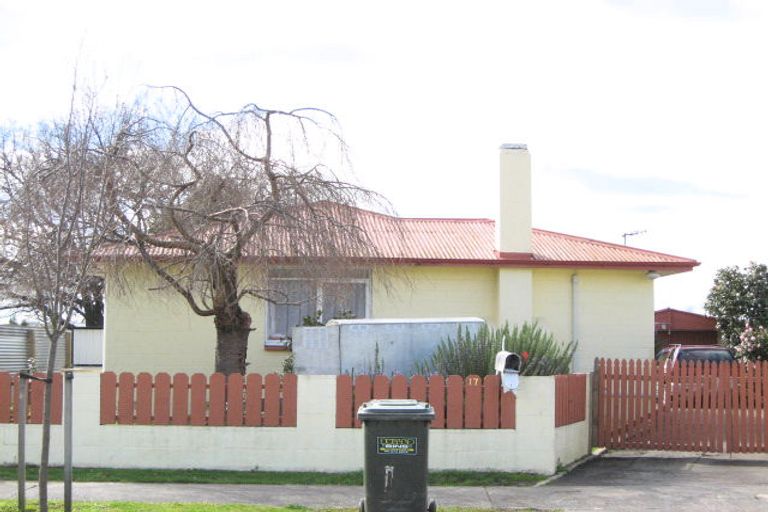 Photo of property in 17 Upham Street, Havelock North, 4130