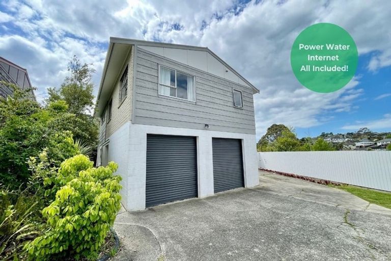 Photo of property in 2/56 Knightsbridge Drive, Forrest Hill, Auckland, 0620