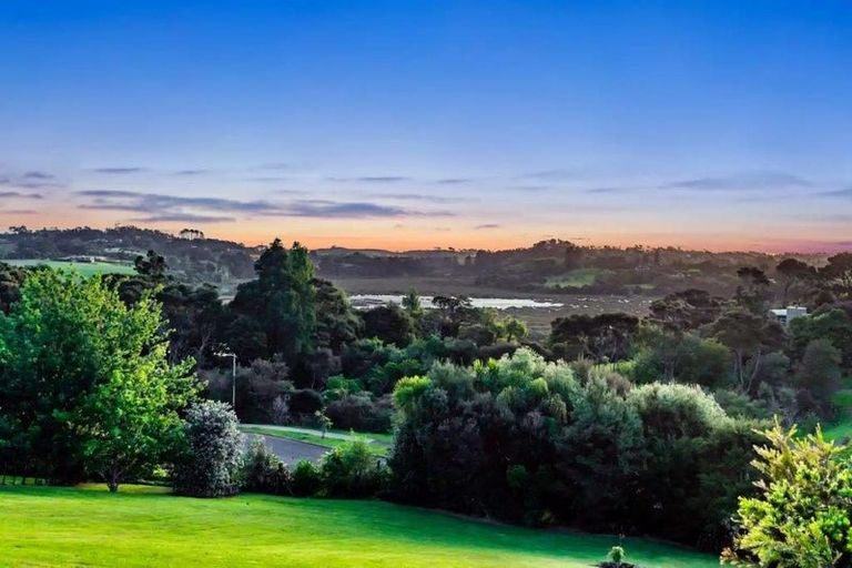 Photo of property in 27 Matheson Road, Red Beach, 0932