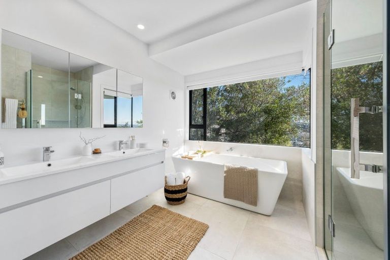 Photo of property in 1/8 Lookaway Place, Huntsbury, Christchurch, 8022