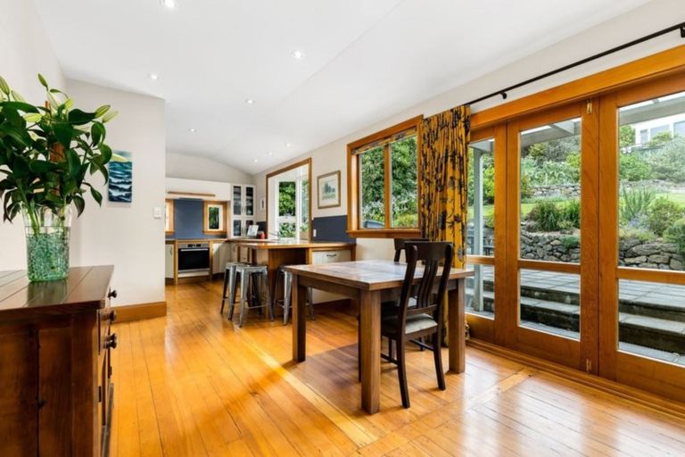 Photo of property in 140 Hackthorne Road, Cashmere, Christchurch, 8022