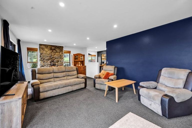 Photo of property in 8 Clearview Road, Lepperton, New Plymouth, 4373