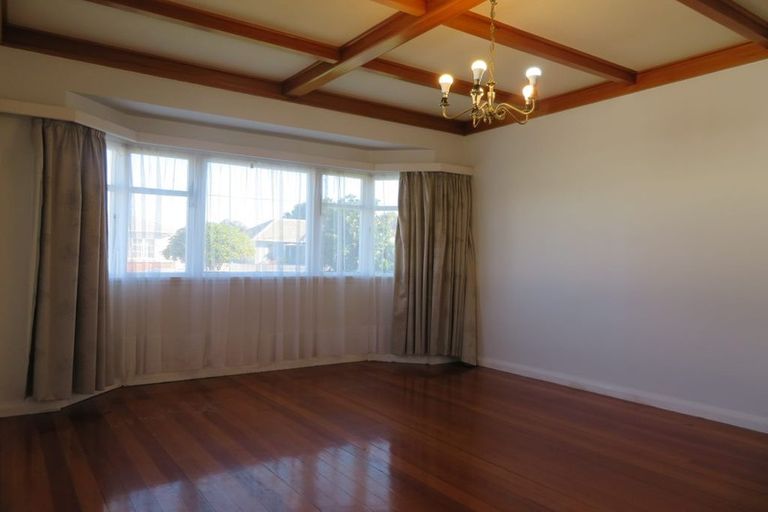 Photo of property in 23 Glamis Avenue, Strathmore Park, Wellington, 6022