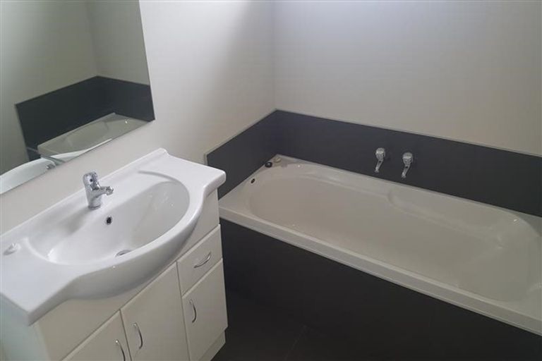 Photo of property in 28a Coby Sydney Drive, Bell Block, New Plymouth, 4312