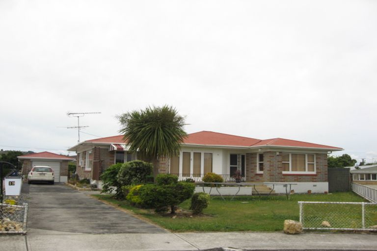 Photo of property in 13 Fausett Avenue, Pukekohe, 2120