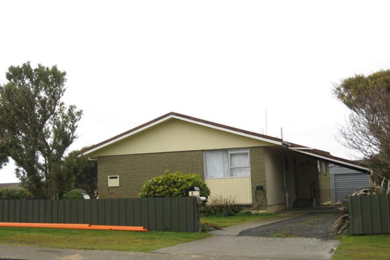 Photo of property in 2 Newbie Street, Heidelberg, Invercargill, 9812