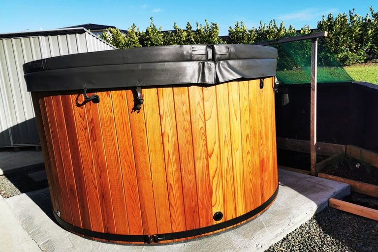 Photo of property in 14 Lori Lane, Coopers Beach, 0420