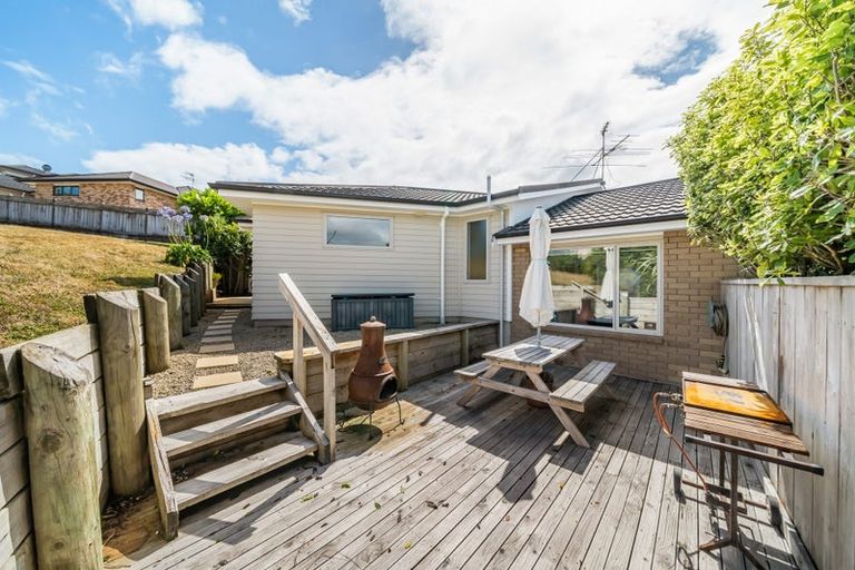 Photo of property in 103 Te Puia Drive, Aotea, Porirua, 5024