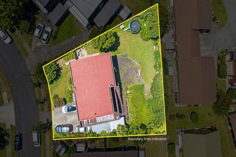 Photo of property in 11 Hedge Row, Sunnyhills, Auckland, 2010