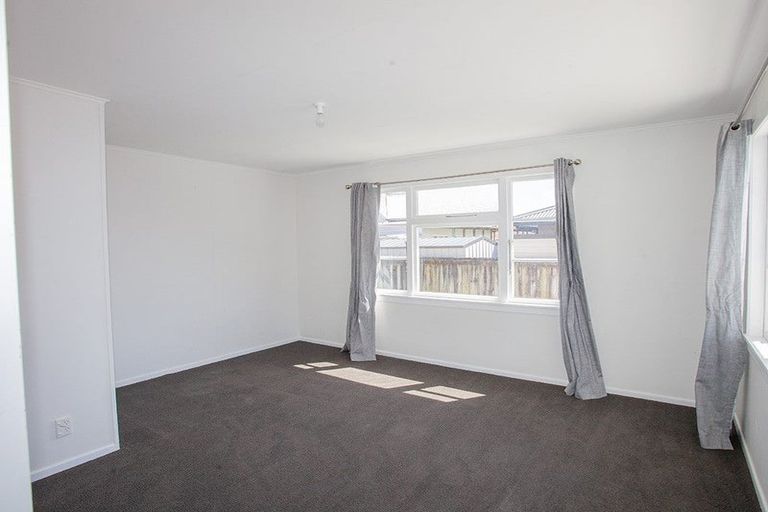 Photo of property in 3a Grey Street, Waitara, 4320