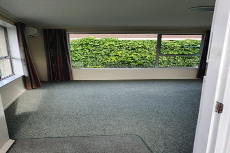 Photo of property in 2/36 Chipping Lane, Redwood, Christchurch, 8051