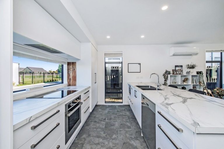 Photo of property in 109 Manakura Street, Russley, Christchurch, 8042