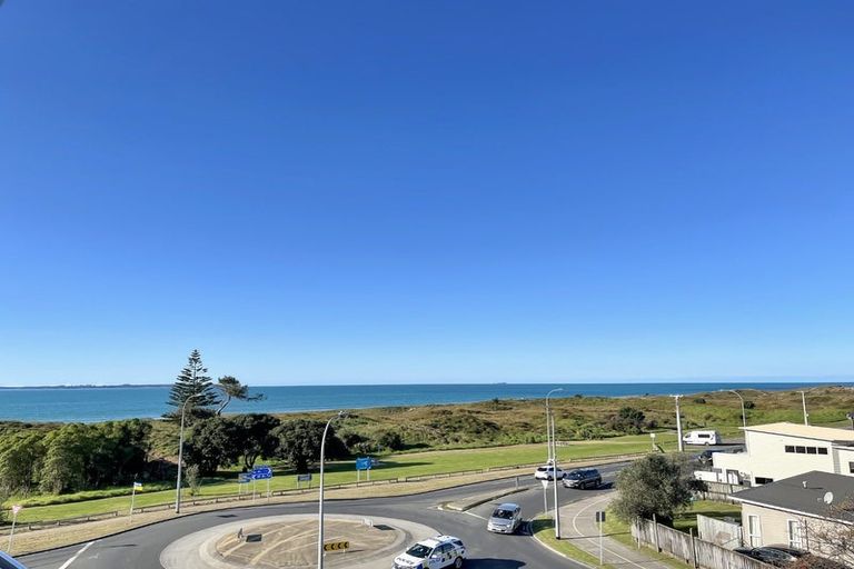 Photo of property in 10/898 Papamoa Beach Road, Papamoa Beach, Papamoa, 3118
