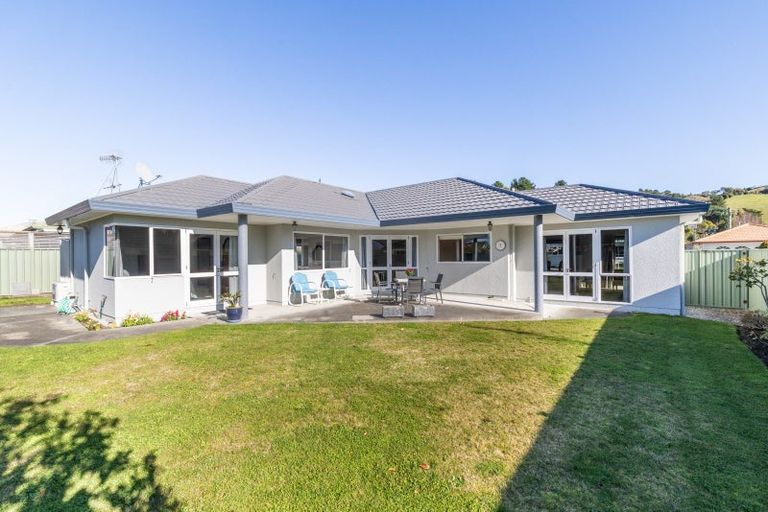 Photo of property in 3 Dules Walk, Taradale, Napier, 4112