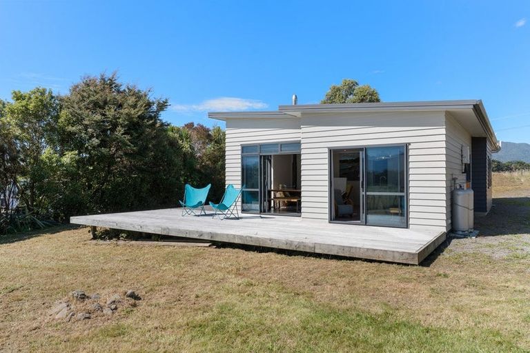 Photo of property in 2766 Lake Ferry Road, Pirinoa, 5772