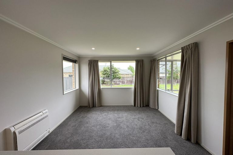 Photo of property in 39 Severn Street, Mosgiel, 9024