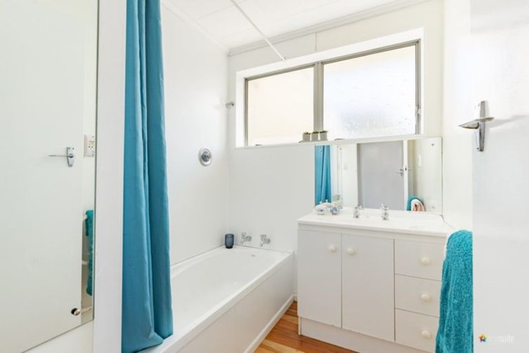 Photo of property in 4 Toledo Grove, Totara Park, Upper Hutt, 5018