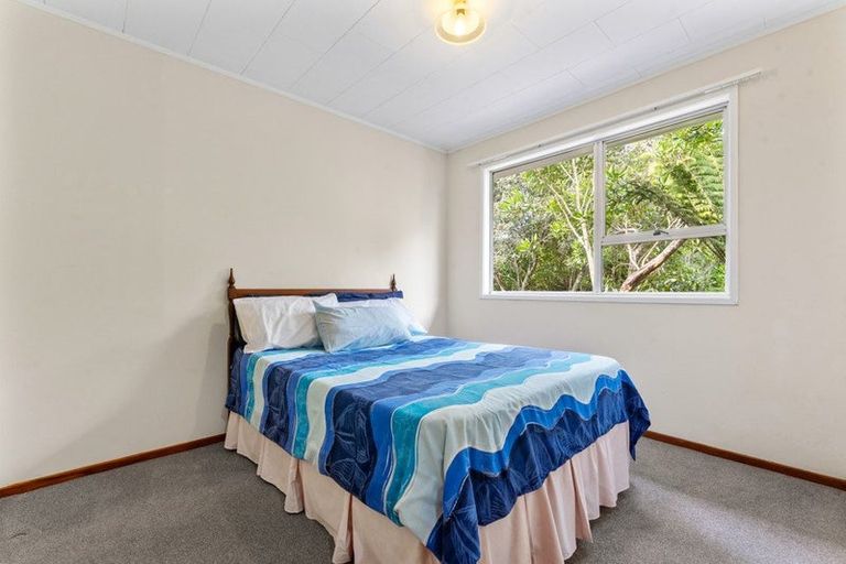 Photo of property in 1/56 Lavery Place, Sunnynook, Auckland, 0632