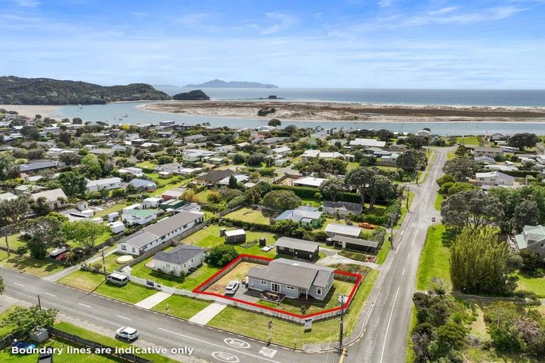 Photo of property in 13 Wood Street, Mangawhai Heads, Mangawhai, 0505