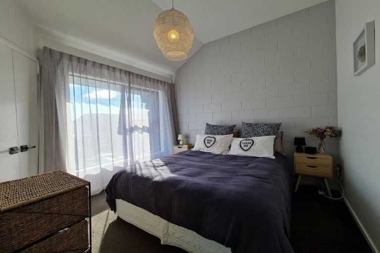 Photo of property in 7/9 Sherborne Street, St Albans, Christchurch, 8014