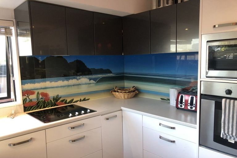 Photo of property in 52 Sunrise Avenue, Mount Maunganui, 3116