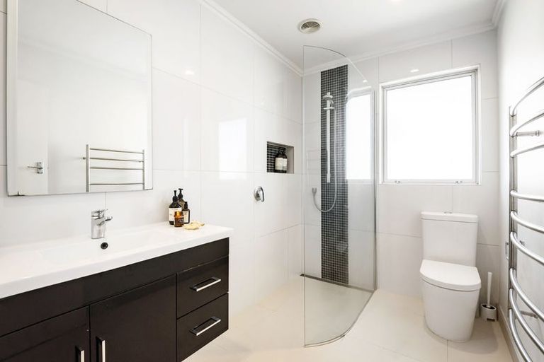 Photo of property in 1/30 Sunrise Avenue, Mairangi Bay, Auckland, 0630