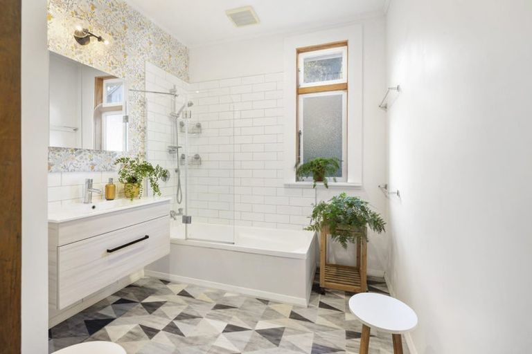 Photo of property in 7 Busaco Road, Hataitai, Wellington, 6021