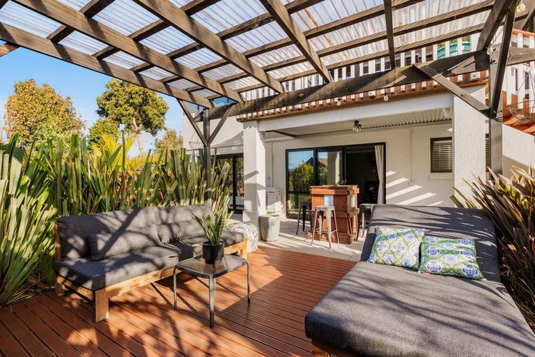 Photo of property in 6 Richardson Road, Omokoroa, 3114