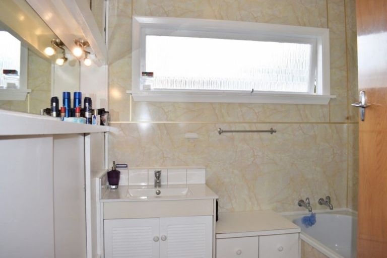 Photo of property in 24 Lemon Street, Otaki, 5512