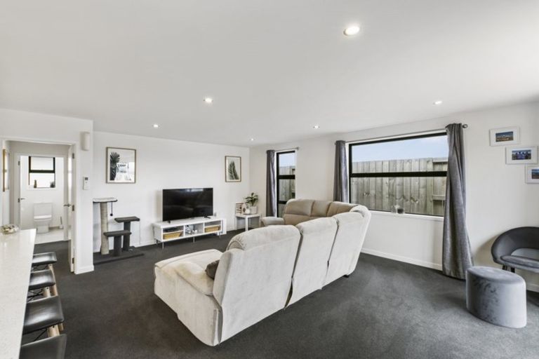 Photo of property in 31 Taioma Close, Papamoa, 3118