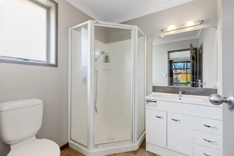 Photo of property in 27 Golden Sands Drive, Papamoa Beach, Papamoa, 3118