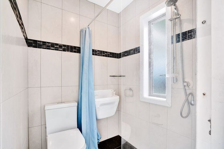 Photo of property in 1/86 Springfield Road, St Albans, Christchurch, 8014