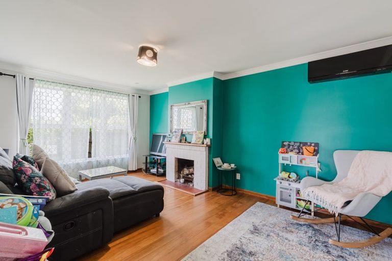 Photo of property in 12 Le Quesne Place, Fairfield, Hamilton, 3214