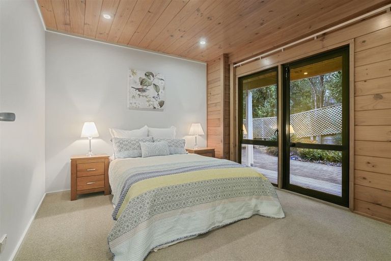 Photo of property in 2/10 Braemar Road, Castor Bay, Auckland, 0620