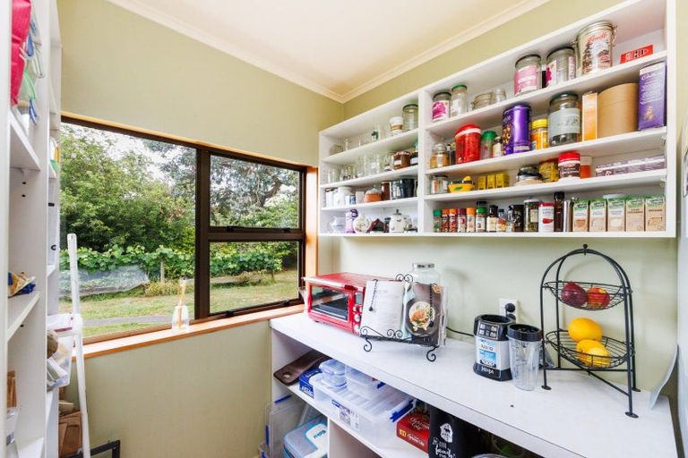 Photo of property in 852 Penny Road, Sanson, Palmerston North, 4479