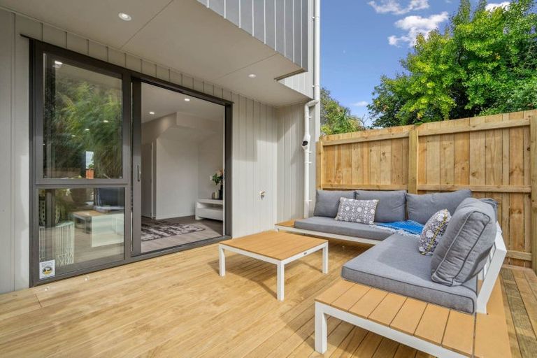 Photo of property in 1/14 Freyberg Place, Howick, Auckland, 2014