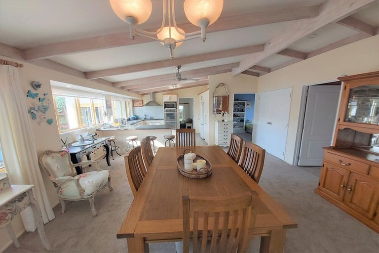 Photo of property in 6 Bootmaker Avenue, Waipu, 0510