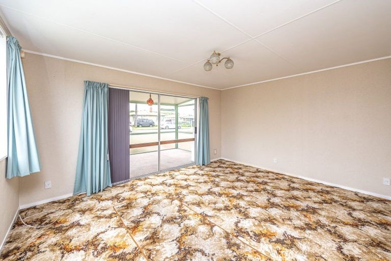 Photo of property in 73 Polson Street, Castlecliff, Whanganui, 4501