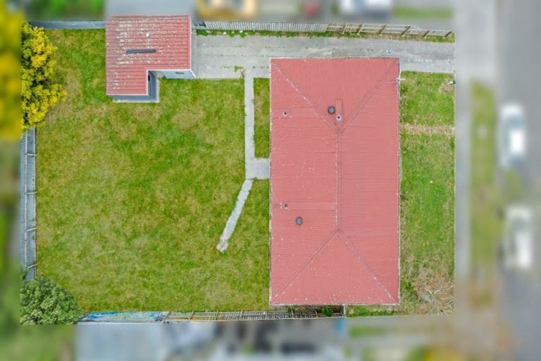 Photo of property in 46 Halswell Crescent, Westbrook, Palmerston North, 4412