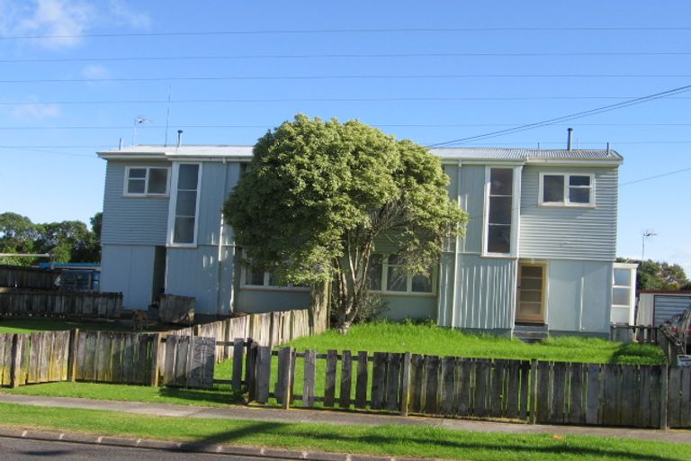 Photo of property in 27 Sandbrook Avenue, Otara, Auckland, 2023