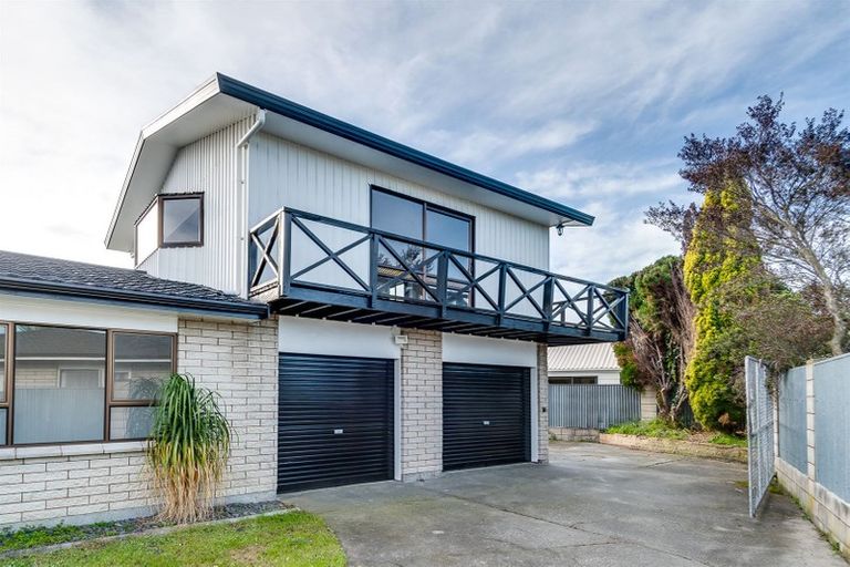 Photo of property in 13 Spriggs Crescent, Greenmeadows, Napier, 4112