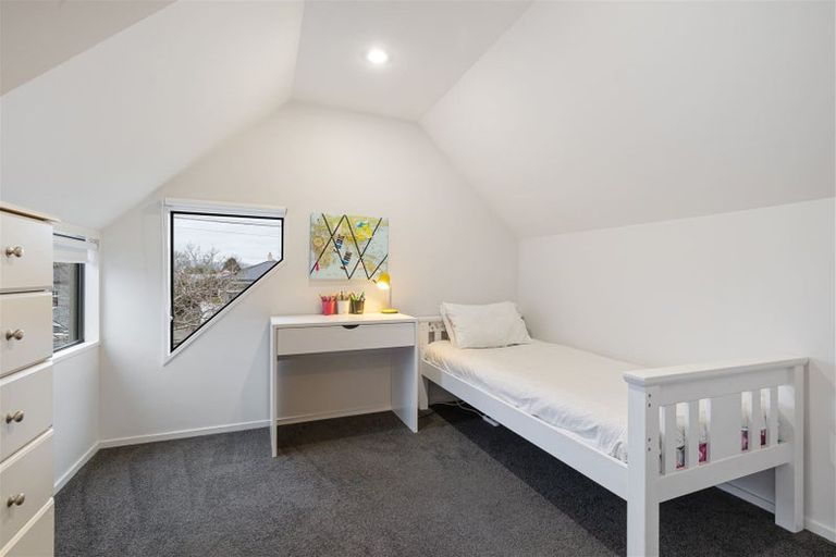 Photo of property in 53 Hawkesbury Avenue, St Albans, Christchurch, 8014