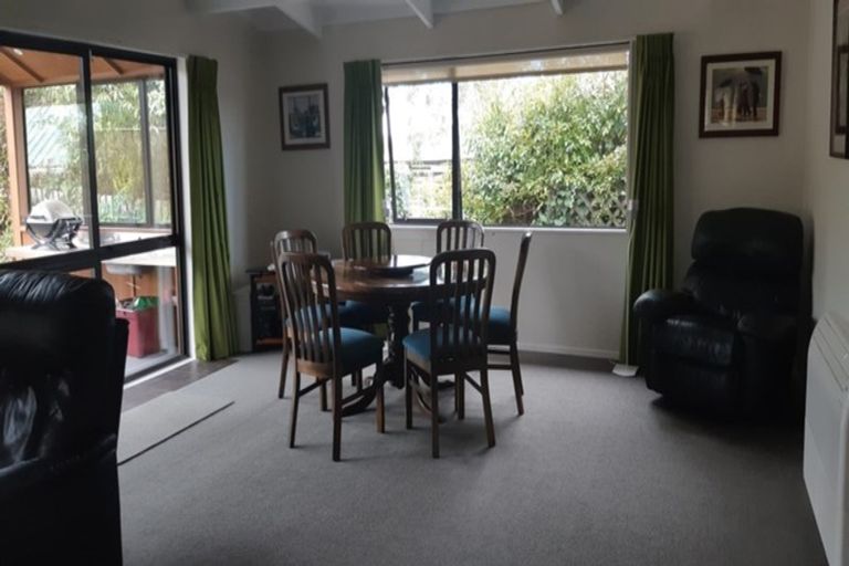 Photo of property in 9 Rewa Place, Lansdowne, Masterton, 5810