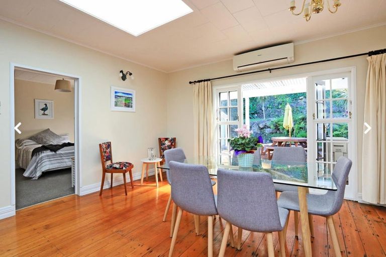 Photo of property in 10 Coote Road, Bluff Hill, Napier, 4110