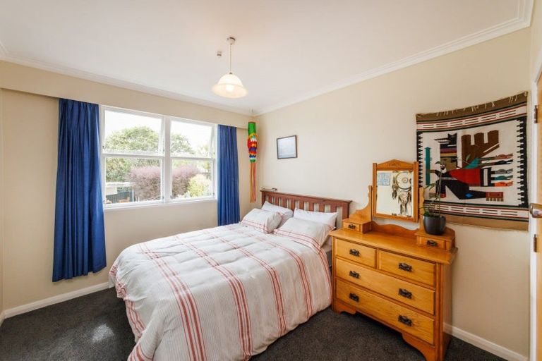 Photo of property in 5 Wigan Place, Hokowhitu, Palmerston North, 4410